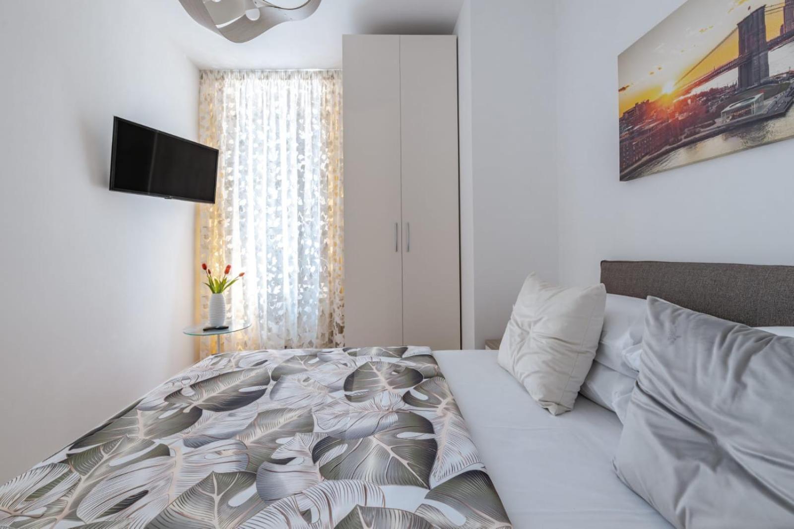 Comfortable Two-room In Apartment Mailand