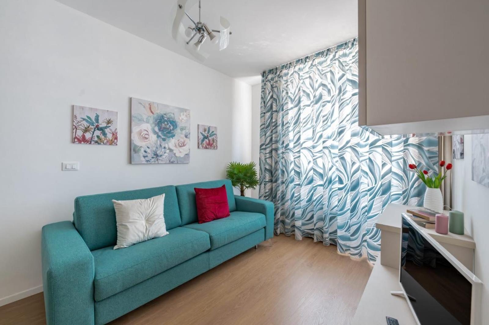 Comfortable Two-room In Apartment Mailand
